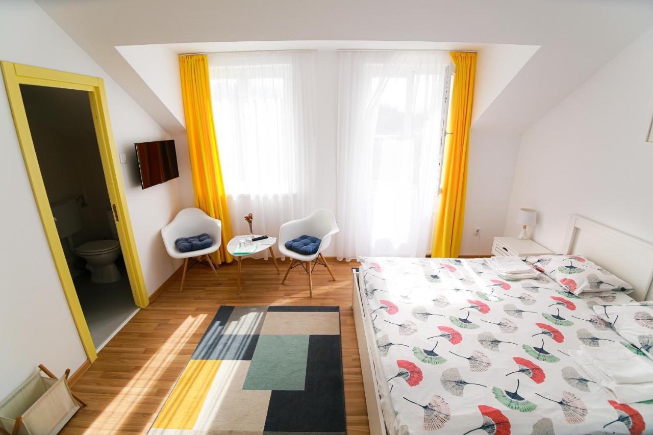 Capra Vecinului Bed & Breakfast