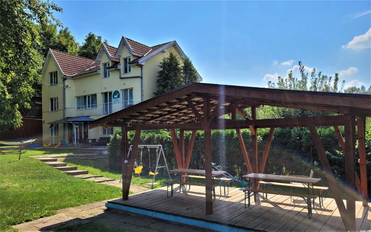Capra Vecinului Bed & Breakfast